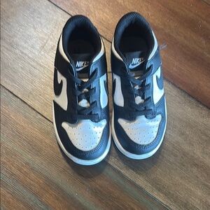 Nike Black and White Sneakers Classic Design